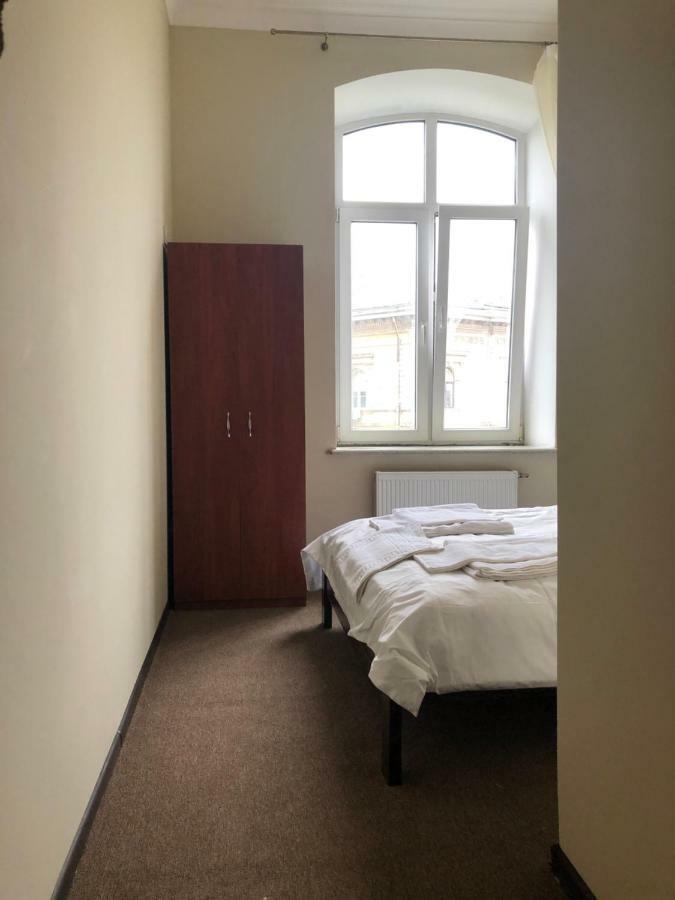 El Mundo Apartments Лвив Екстериор снимка