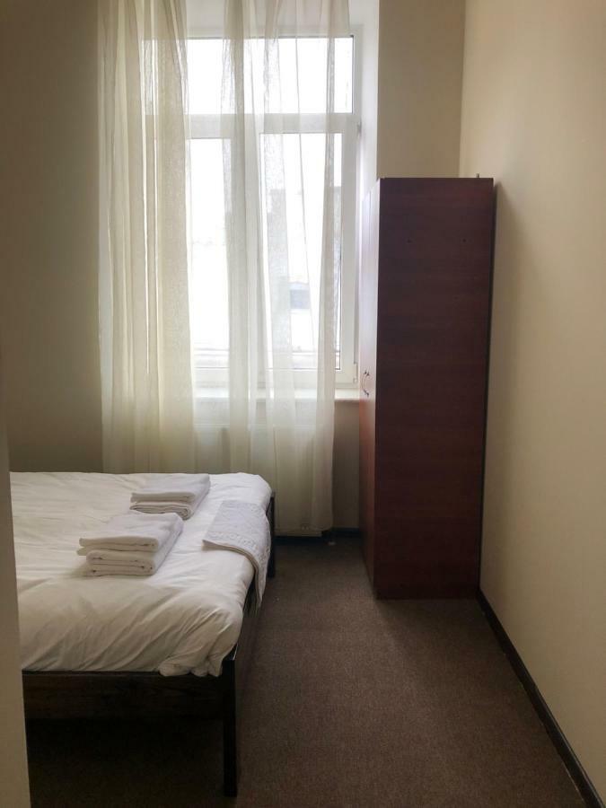 El Mundo Apartments Лвив Екстериор снимка