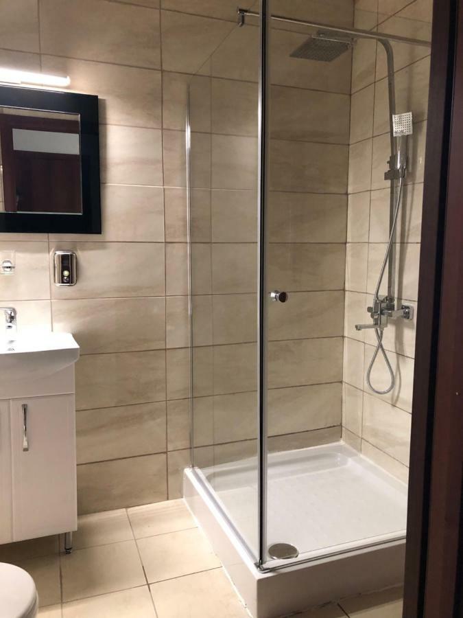 El Mundo Apartments Лвив Екстериор снимка